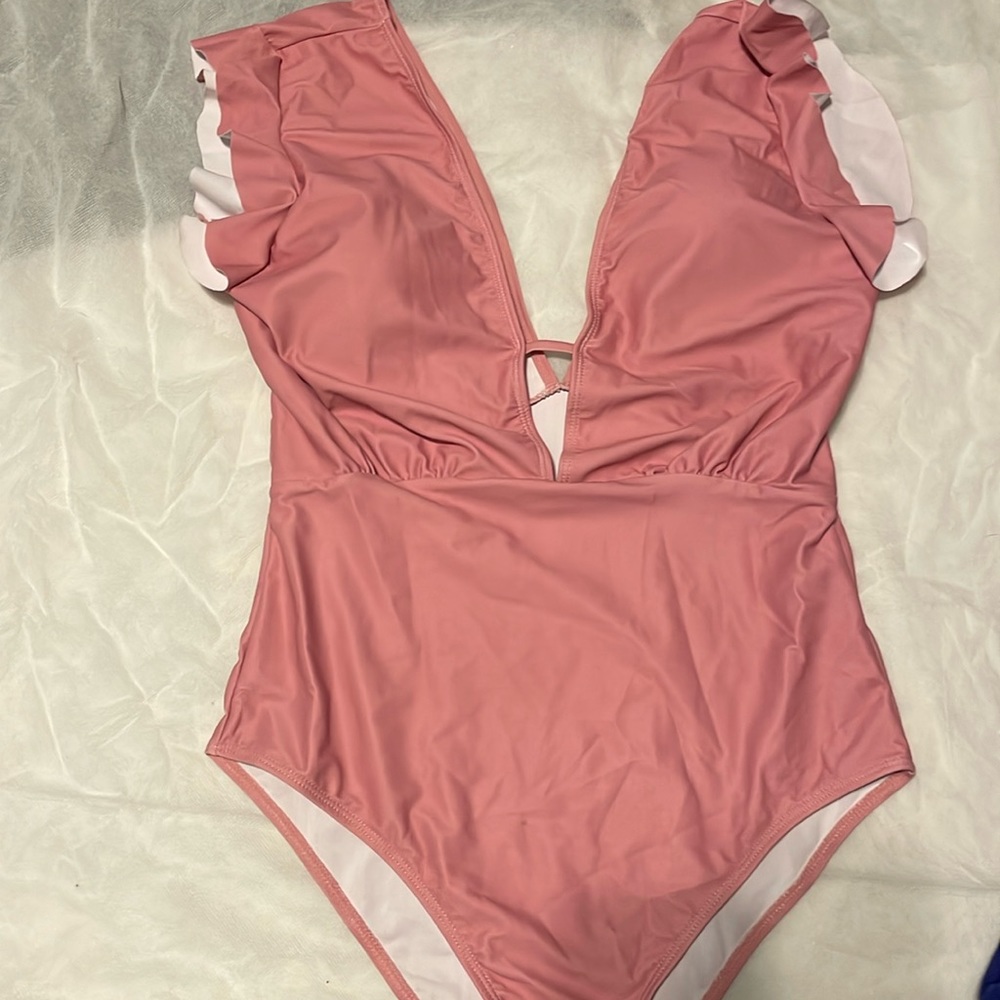Women’s swim suit
